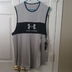 Under Armour heatgear  Gray and Black Sleeveless Muscle Shirt  Sz XL NWT
